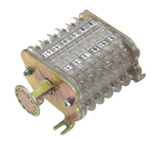 F6-□III/W系列輔助開關 